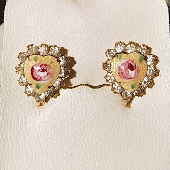 Heart shaped Vintage Screw Back Earrings. sPainted rose rhinestone - Picture 6 of 7